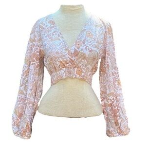 Charlie Holiday Crop Top w/ exaggerated blouson sleeves, tie back, tan/white
